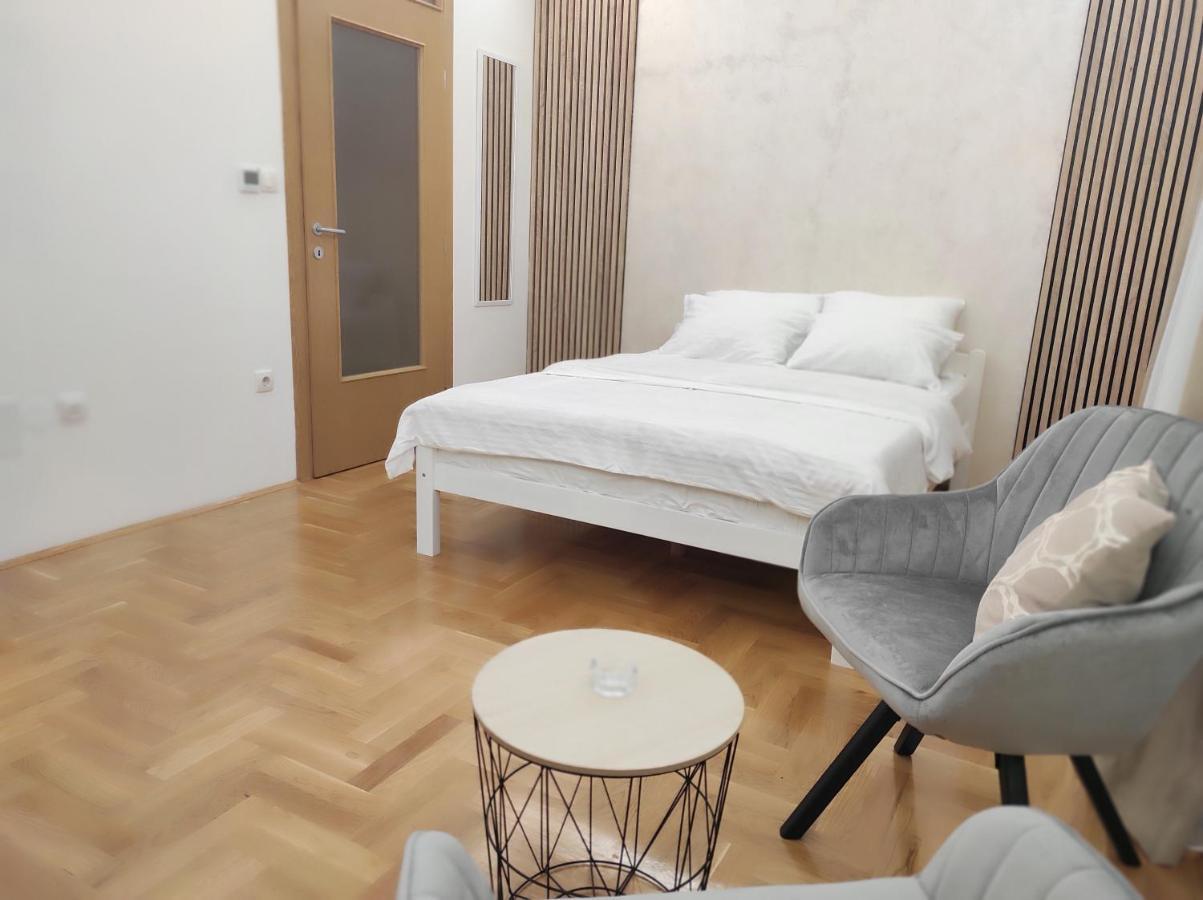 Studio Apartman Lukavica سراييفو المظهر الخارجي الصورة
